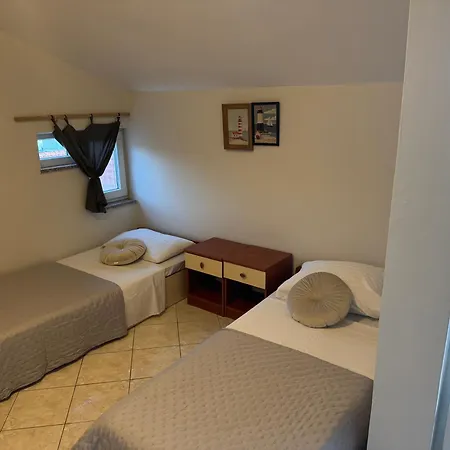 ゲストハウス Jermen 3*