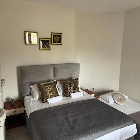 Jermen Casa de hóspedes Sukošan