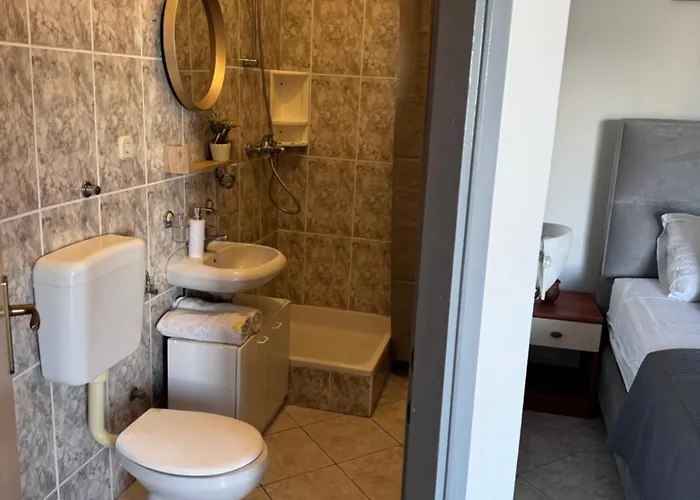 Guest house Jermen Sukosan